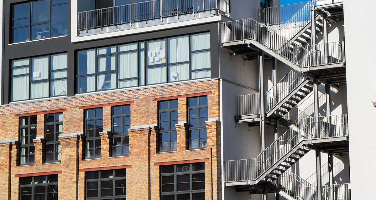 How HOAs Can Use Payment Reporting to Reduce Late Dues and Build Community Trust